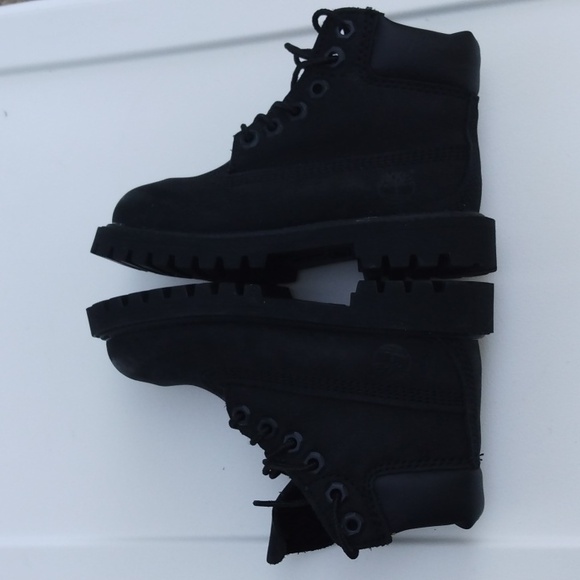 Timberland Black Lace-Up Boots - Picture 7 of 8